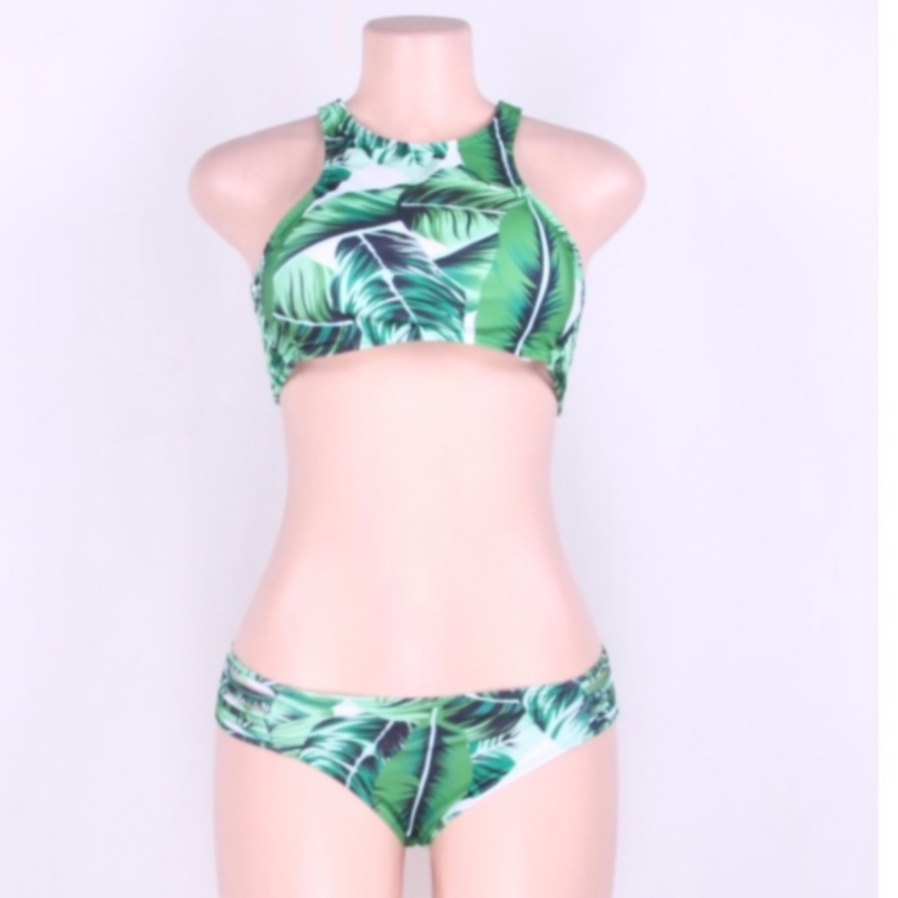 5⭐️Tropical Green Leaf Strap High Neck- Bikini - Picture 2 of 5